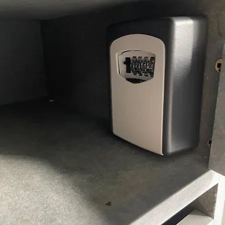 Gezellige 1 Slaapkamer, 3pers,strand,zee 50m Lejlighed Oostende