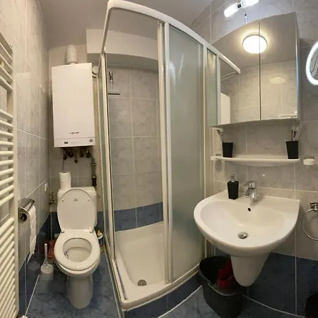 Lejlighed Gezellige 1 Slaapkamer, 3pers,strand,zee 50m *