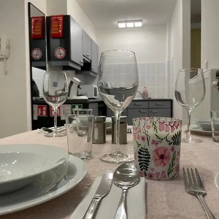 Gezellige 1 Slaapkamer, 3pers,strand,zee 50m Apartamento *
