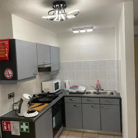 Apartment Gezellige 1 Slaapkamer, 3pers,strand,zee 50m Ostend