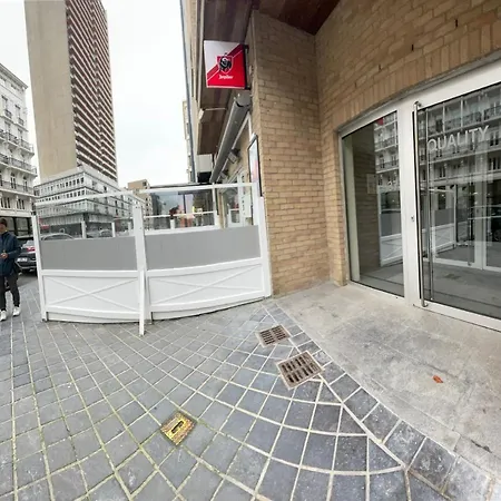 Gezellige 1 Slaapkamer, 3pers,strand,zee 50m Oostende