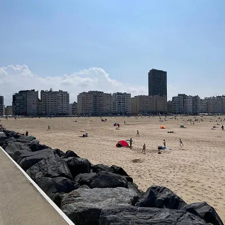Gezellige 1 Slaapkamer, 3pers,strand,zee 50m Ostende